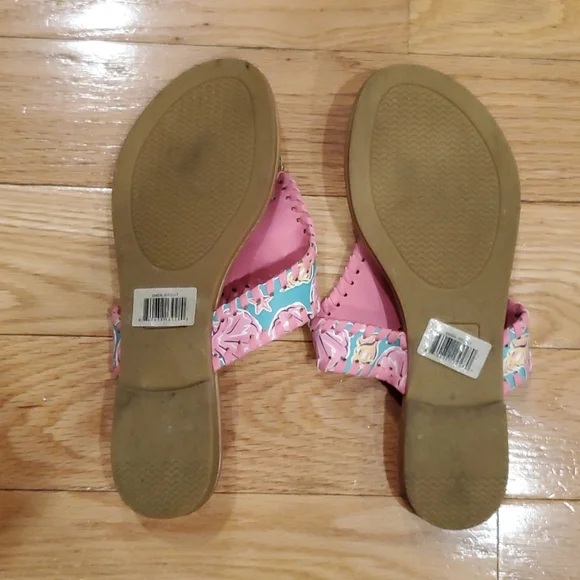 Simply Southern seashell flip flops - Picture 3 of 7